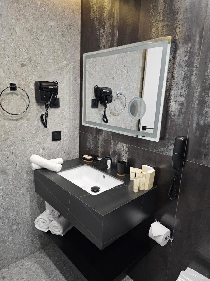 Double or Twin Room,1558399345:JPEG